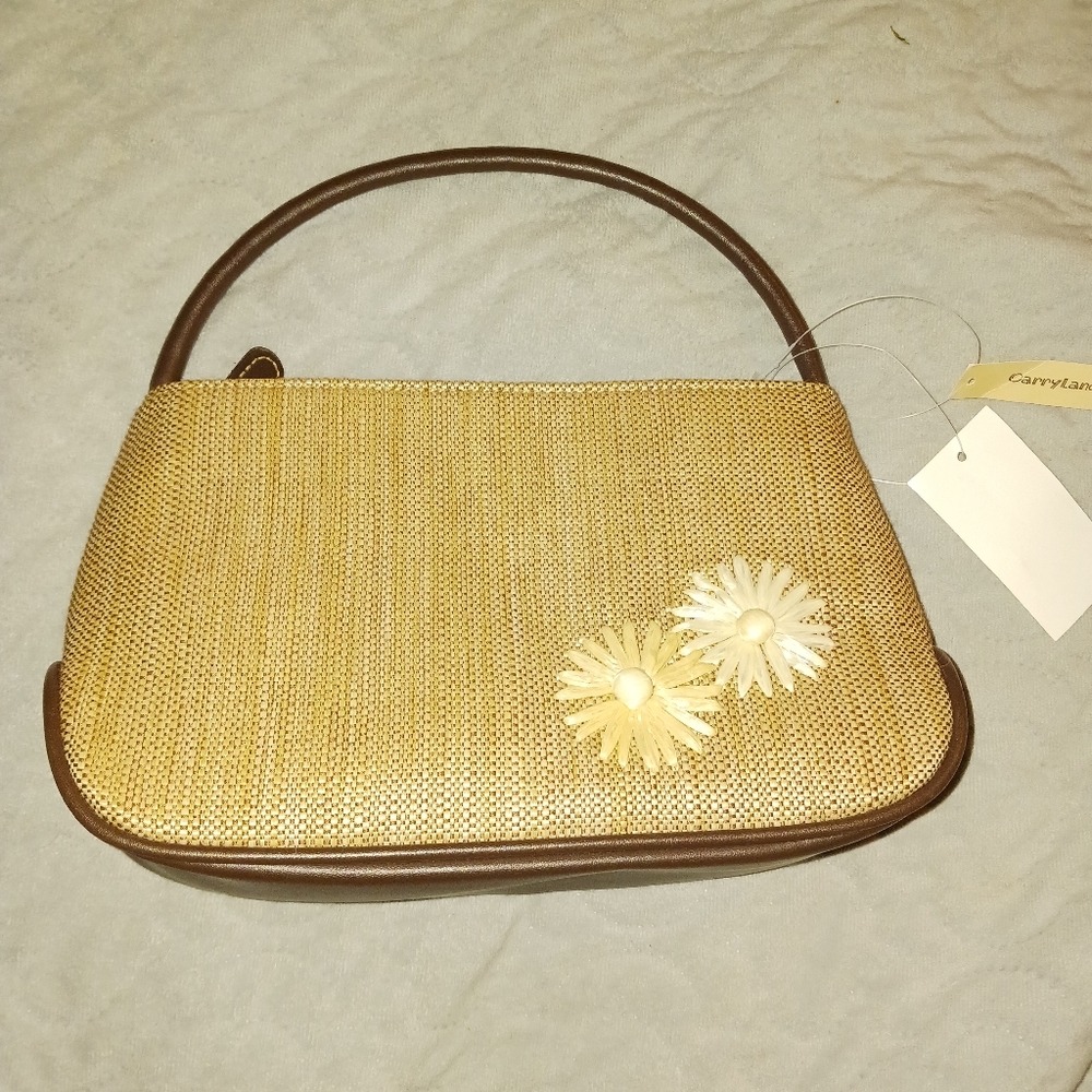 NWT! Carryland Purse